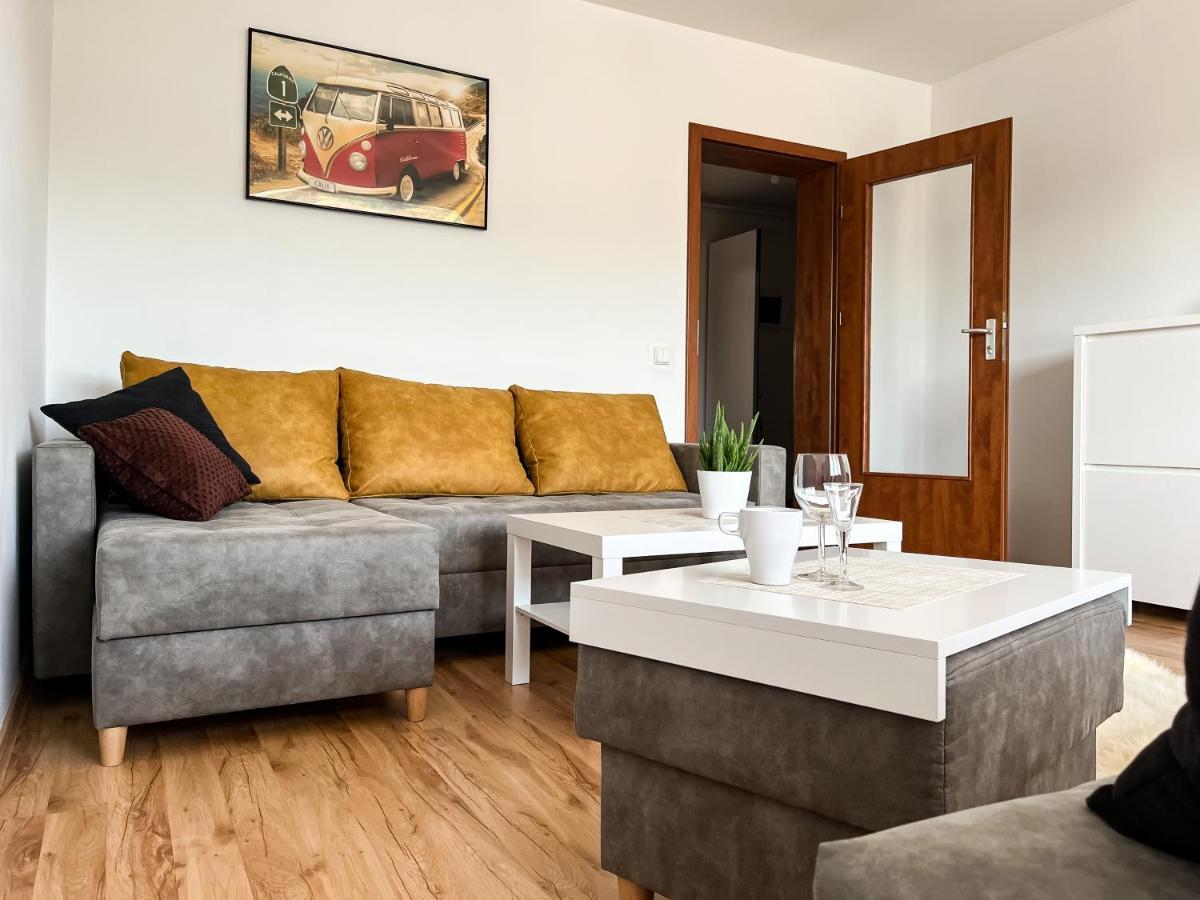 Uroczy Apartament Pod Skarpa Wadowice Luaran gambar