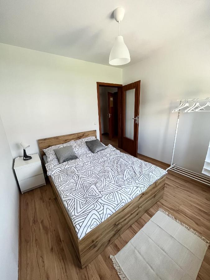 Uroczy Apartament Pod Skarpa Wadowice Luaran gambar
