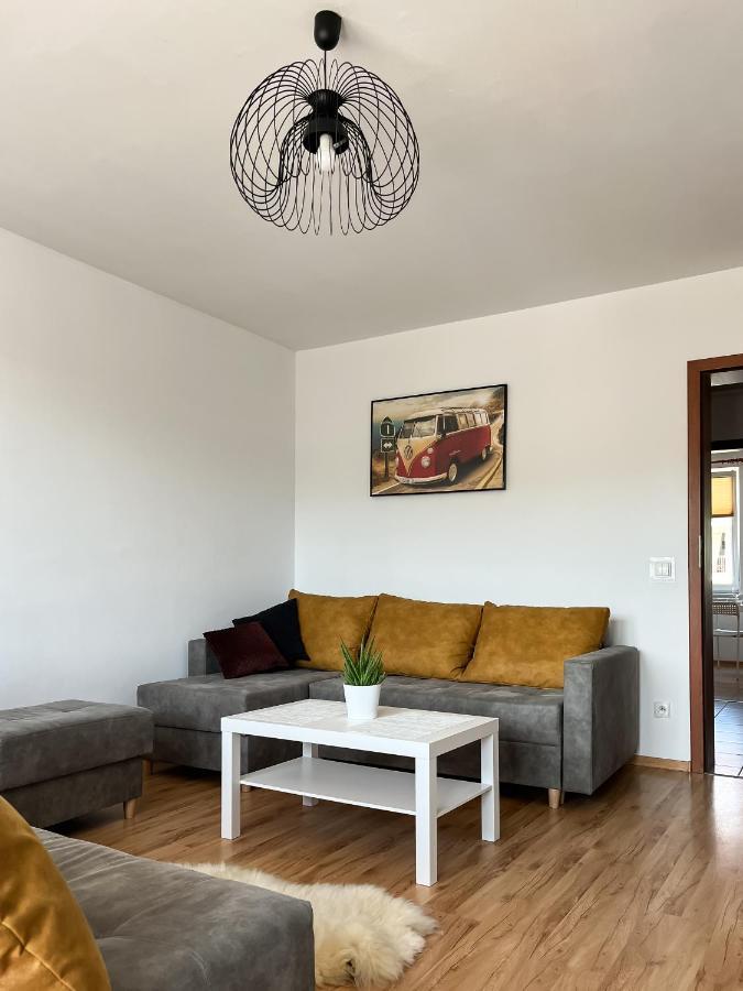 Uroczy Apartament Pod Skarpa Wadowice Luaran gambar