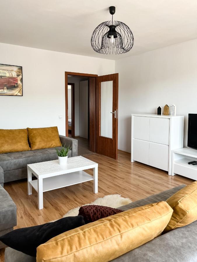 Uroczy Apartament Pod Skarpa Wadowice Luaran gambar